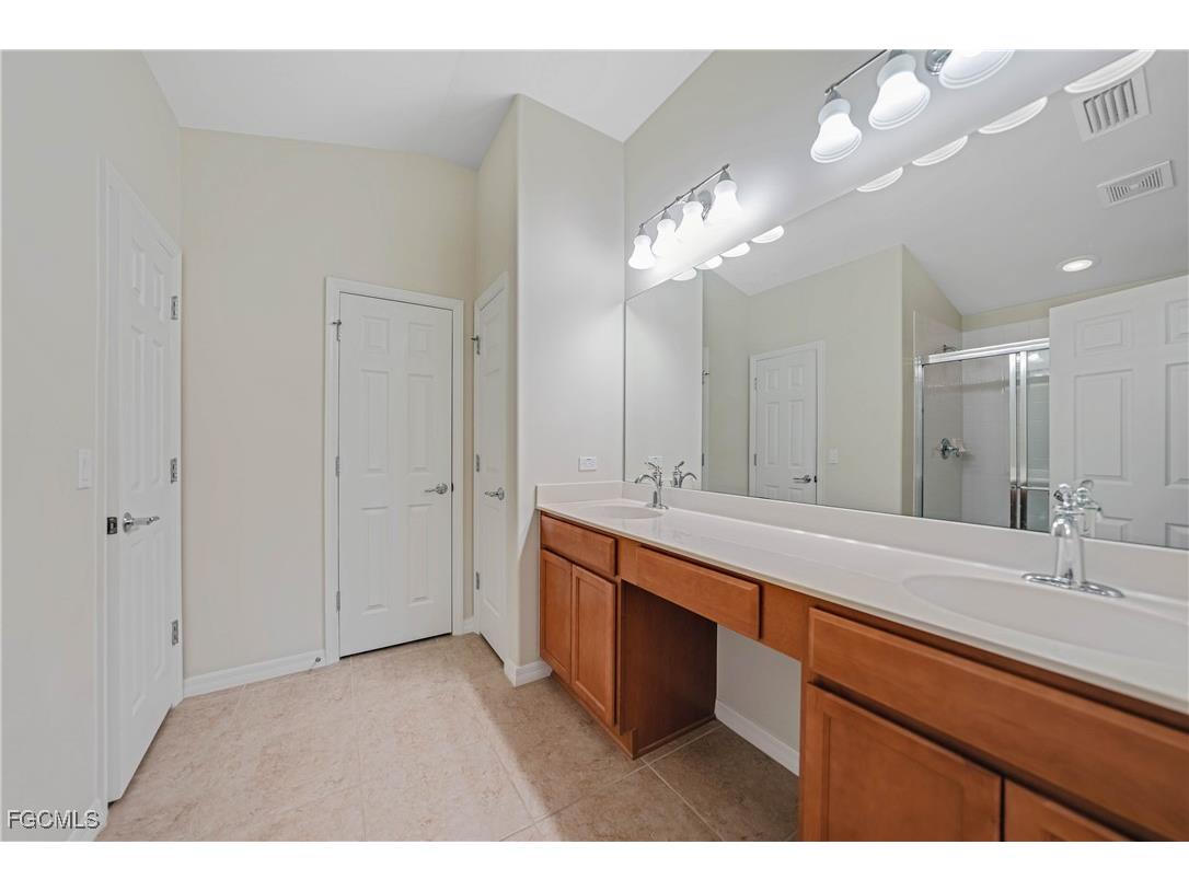 2457 Hopefield Court Cape Coral FL 33991 2025017408 image25