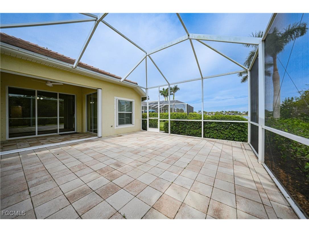 2457 Hopefield Court Cape Coral FL 33991 2025017408 image32