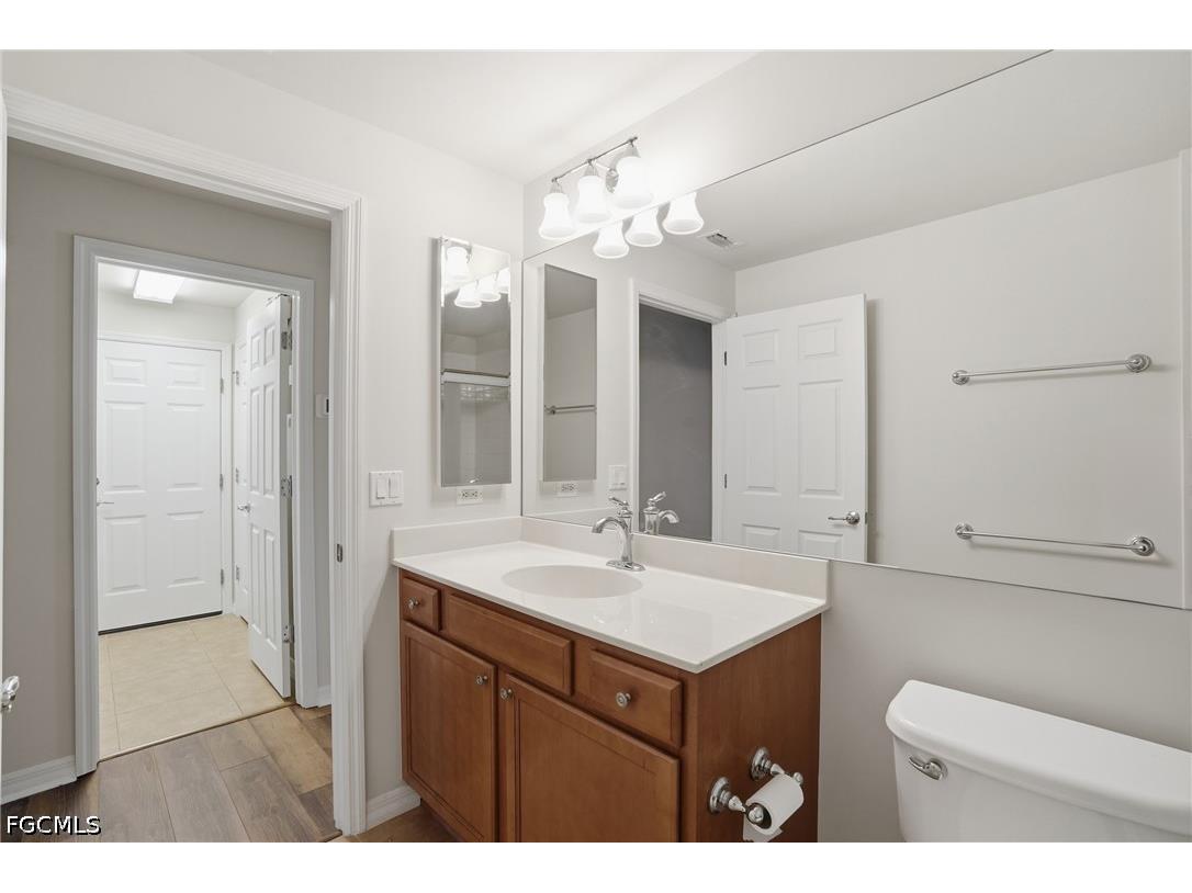 2457 Sutherland Court Cape Coral FL 33991 2026013644 image18