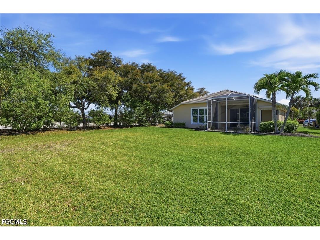2457 Sutherland Court Cape Coral FL 33991 2026013644 image25