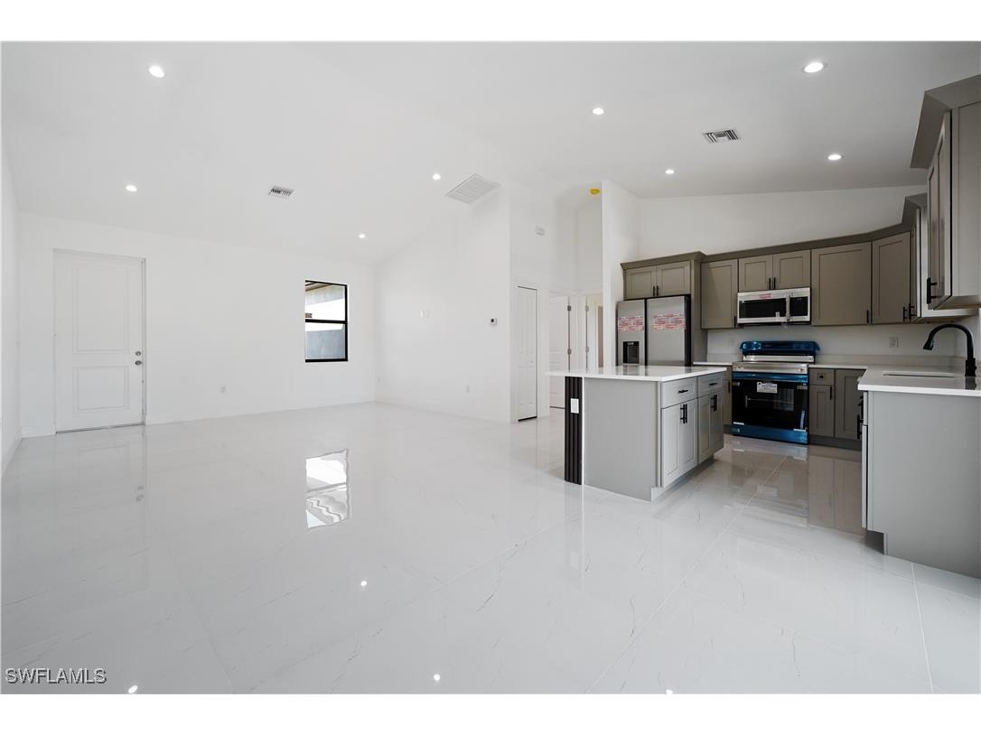 2458 NW 9th Terrace Cape Coral FL 33993 225073465 image4