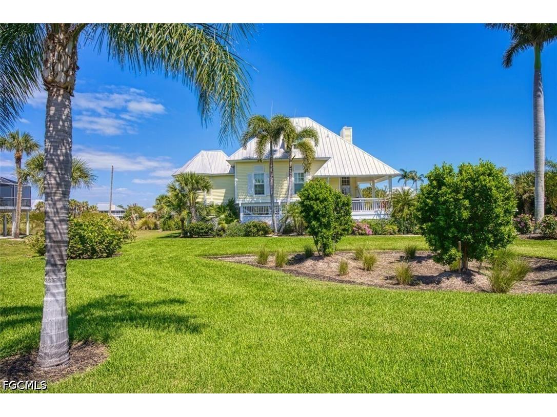246 Christofer Court Sanibel FL 33957 2026017866 image3