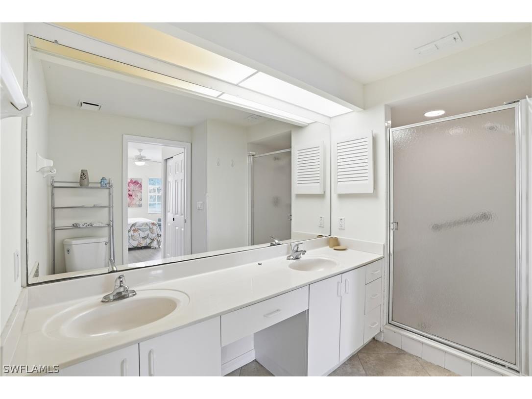 2460 Old Groves Road #E102 Naples FL 34109 226007656 image13