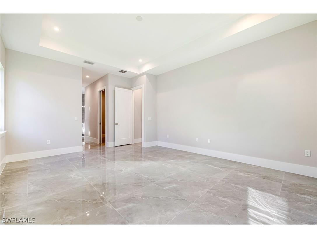 2461 Golden Gate Boulevard E Naples FL 34120 226007331 image17