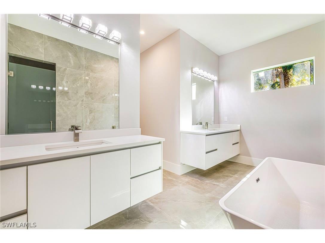 2461 Golden Gate Boulevard E Naples FL 34120 226007331 image20