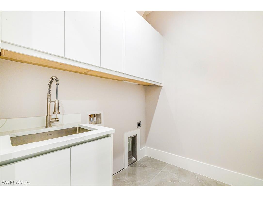 2461 Golden Gate Boulevard E Naples FL 34120 226007331 image29