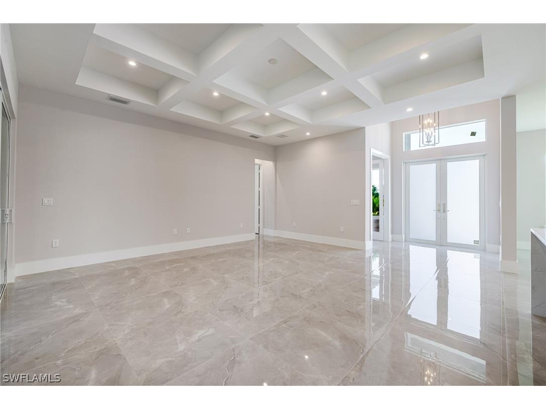 2461 Golden Gate Boulevard E Naples FL 34120 226007331 image5