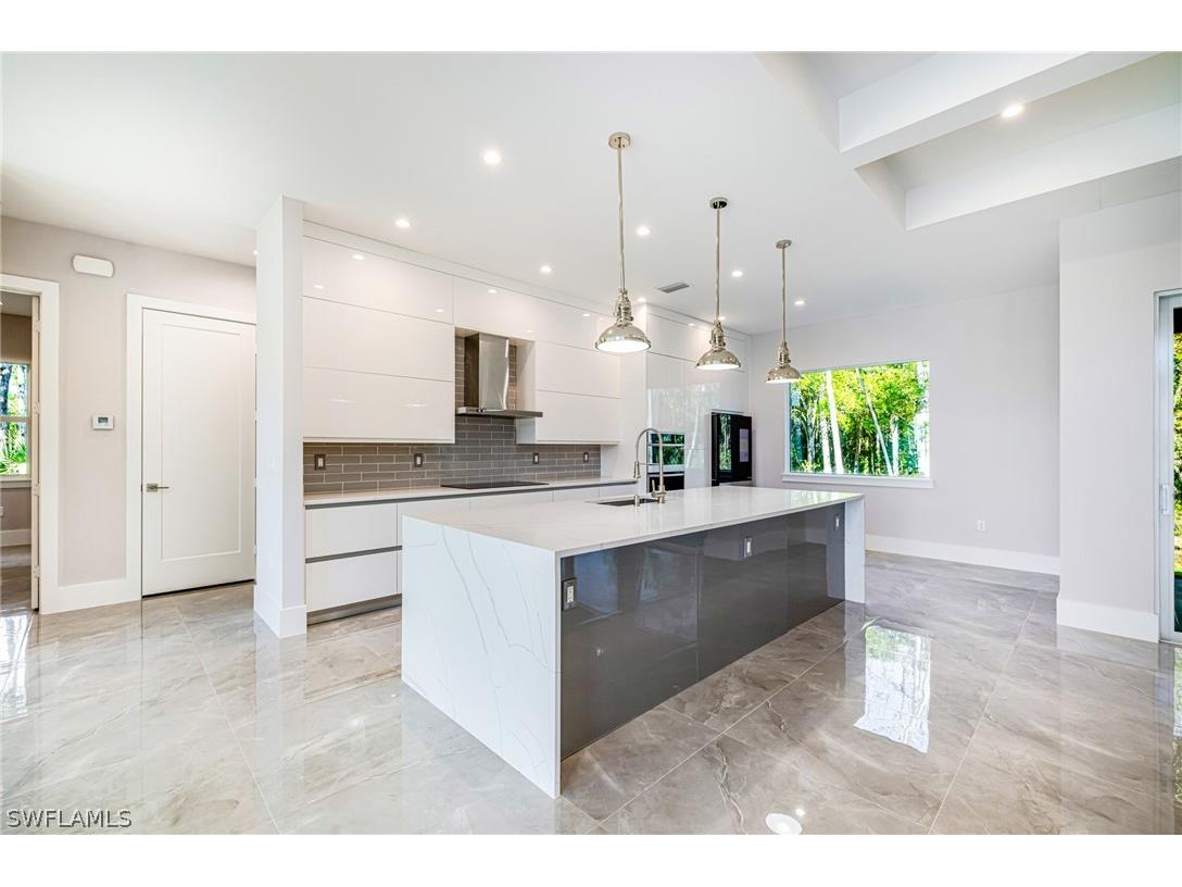 2461 Golden Gate Boulevard E Naples FL 34120 226007331 image9