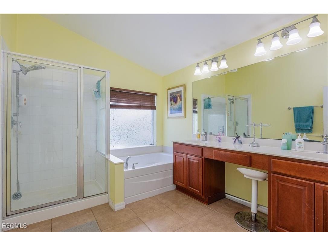 2461 Sutherland Court Cape Coral FL 33991 2025015079 image16