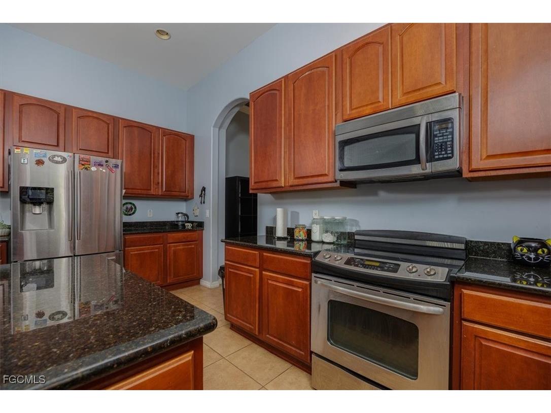 2461 Sutherland Court Cape Coral FL 33991 2025015079 image6