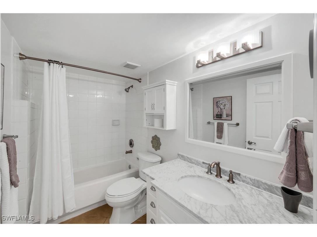 2462 Hidden Lake Drive #201 Naples FL 34112 225074671 image15