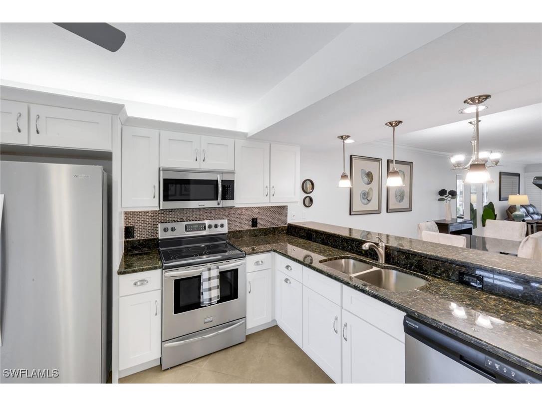 2462 Hidden Lake Drive #201 Naples FL 34112 225074671 image4