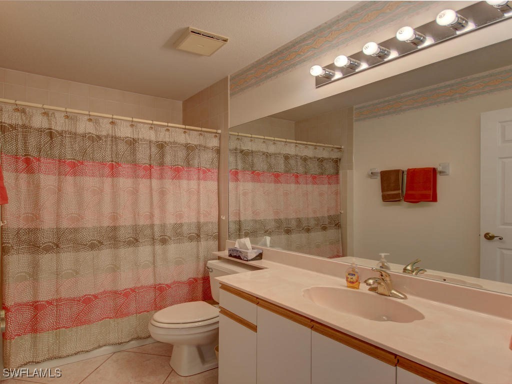 2462 Hidden Lake Drive #208 Naples FL 34112 225060538 image20