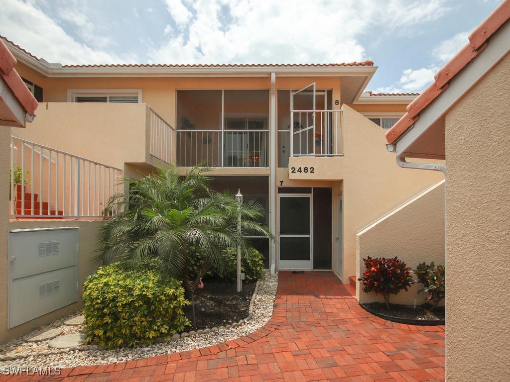 2462 Hidden Lake Drive #208 Naples FL 34112 225060538 image4