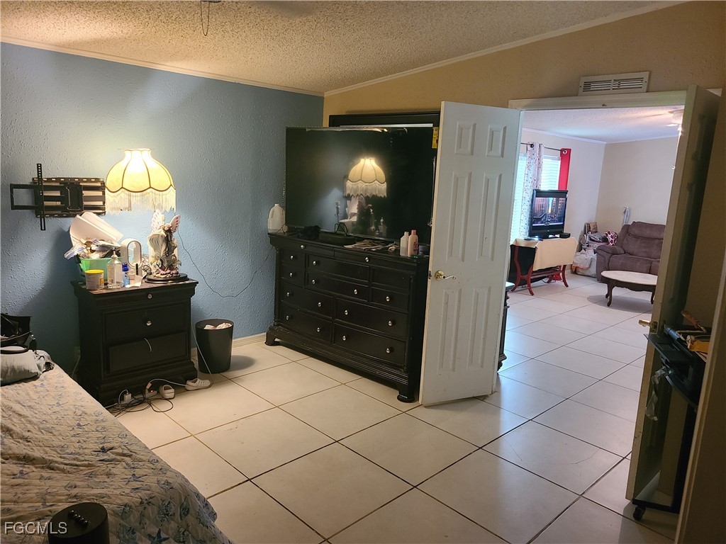 2463 Laurel Lane North Fort Myers FL 33917 2025015367 image17