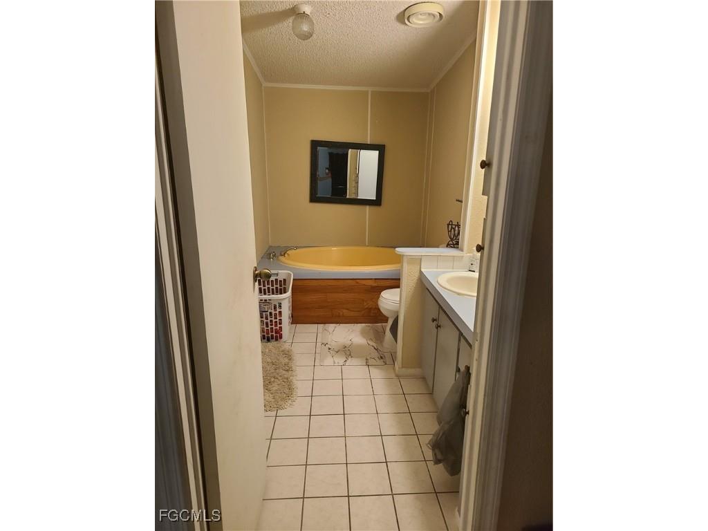 2463 Laurel Lane North Fort Myers FL 33917 2025015367 image18