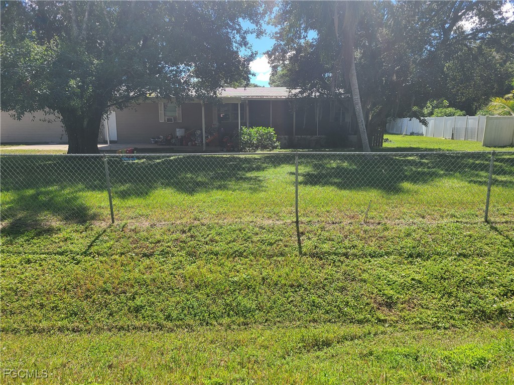 2463 Laurel Lane North Fort Myers FL 33917 2025015367 image37