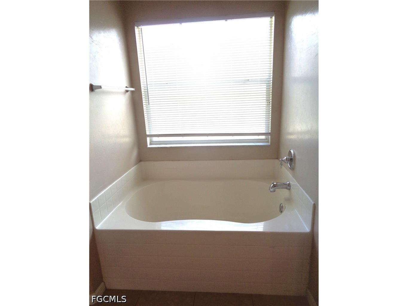 2463 Nature Pointe Loop Fort Myers FL 33905 2026023121 image26