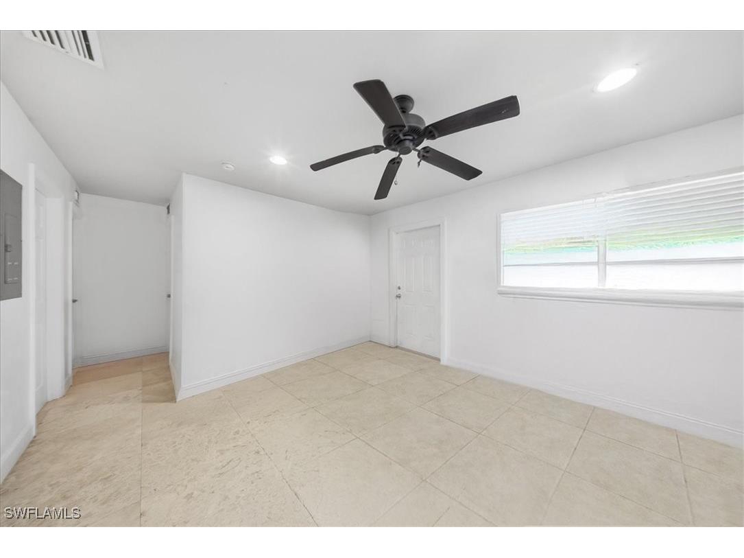 2463 Washington Avenue Naples FL 34112 225083672 image15