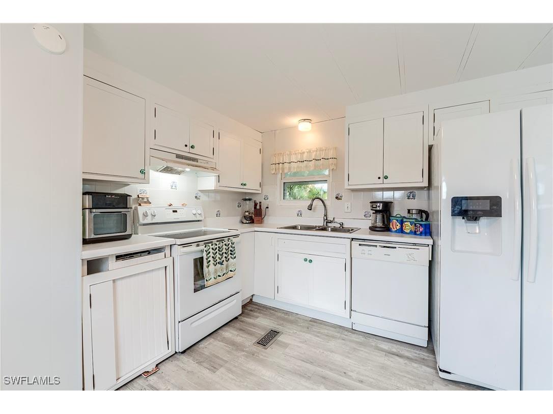 24631 S Seas Boulevard Bonita Springs FL 34134 225073589 image4