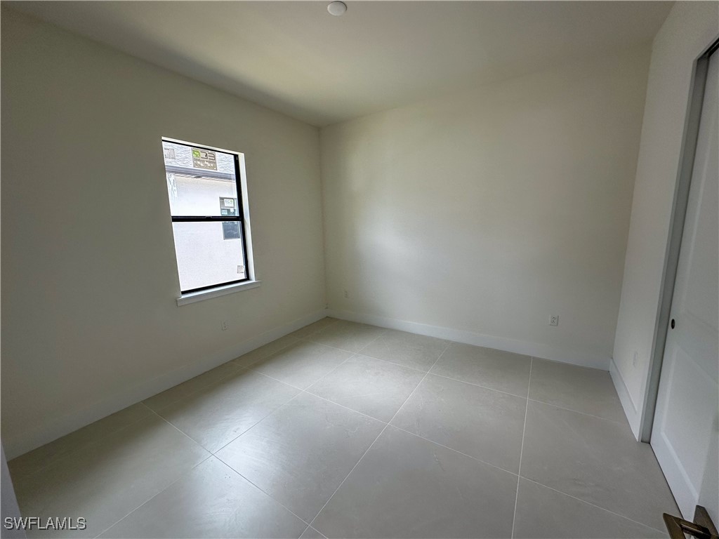 2464 Florida Avenue Naples FL 34112 226002601 image8