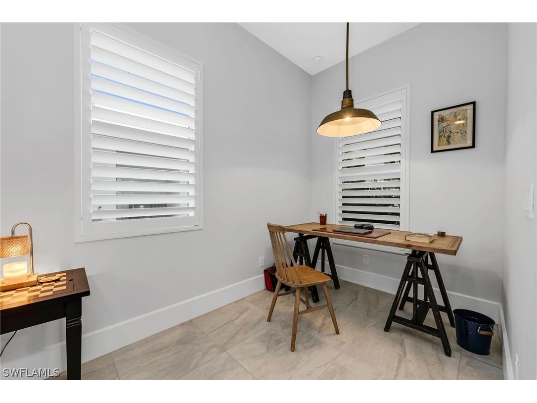 2464 Lake Avenue Naples FL 34112 226006611 image22