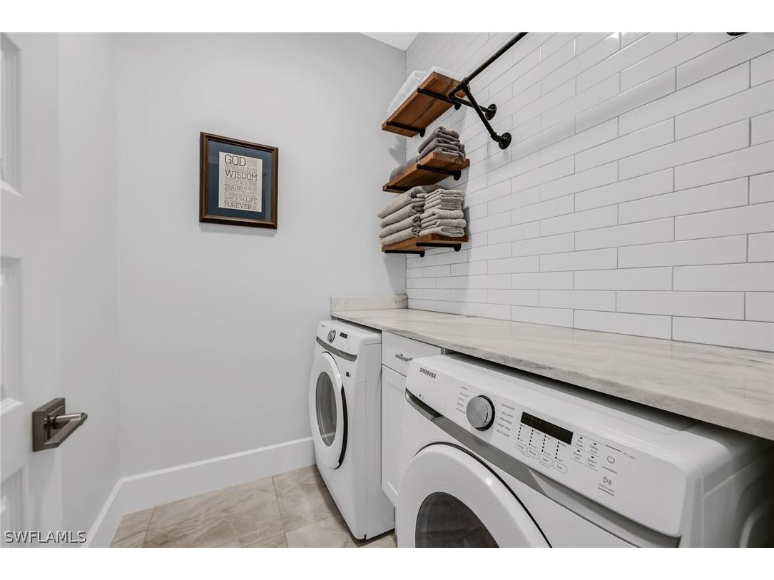 2464 Lake Avenue Naples FL 34112 226006611 image23