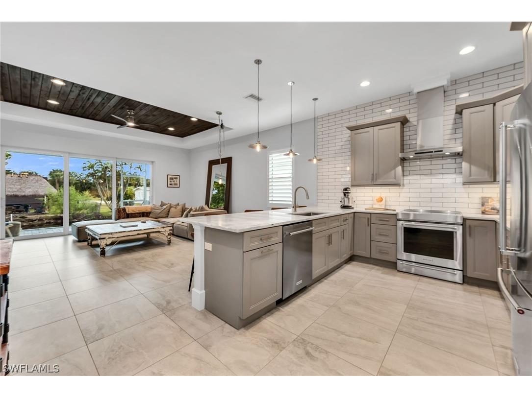 2464 Lake Avenue Naples FL 34112 226006611 image3