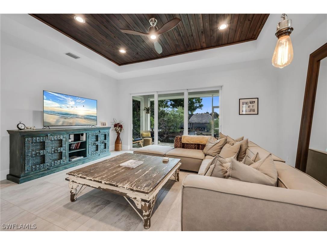 2464 Lake Avenue Naples FL 34112 226006611 image7