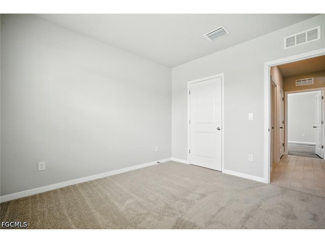 2465 NW 9th Street Cape Coral FL 33993 2026019394 image4