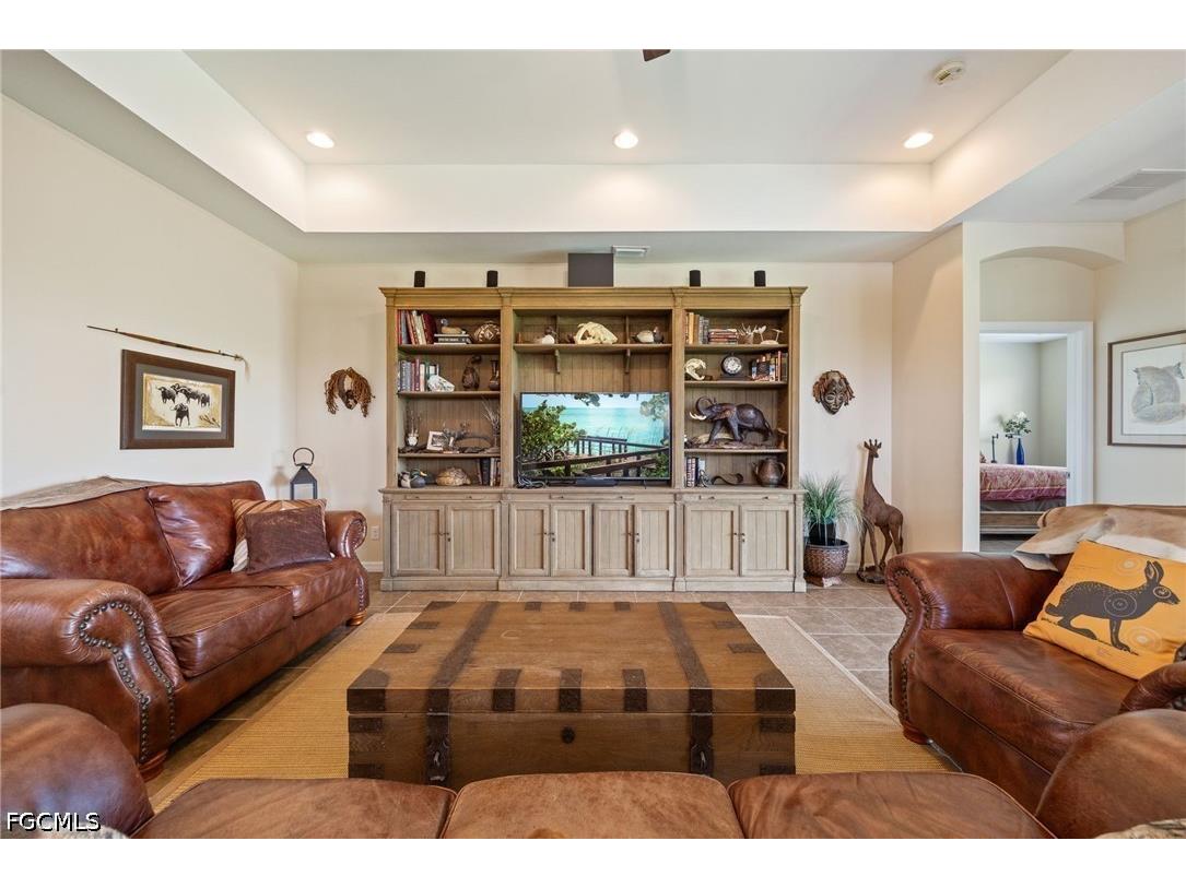 2466 Ashbury Circle Cape Coral FL 33991 2026024821 image15