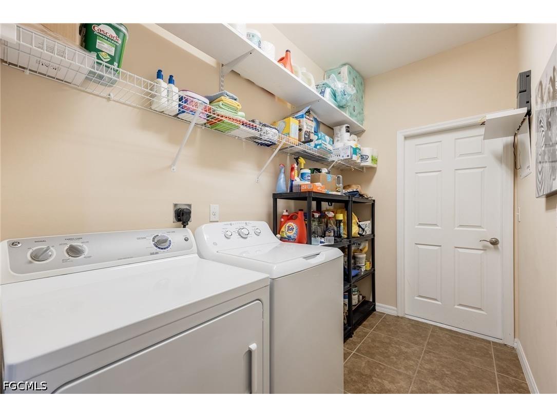 2466 Ashbury Circle Cape Coral FL 33991 2026024821 image26