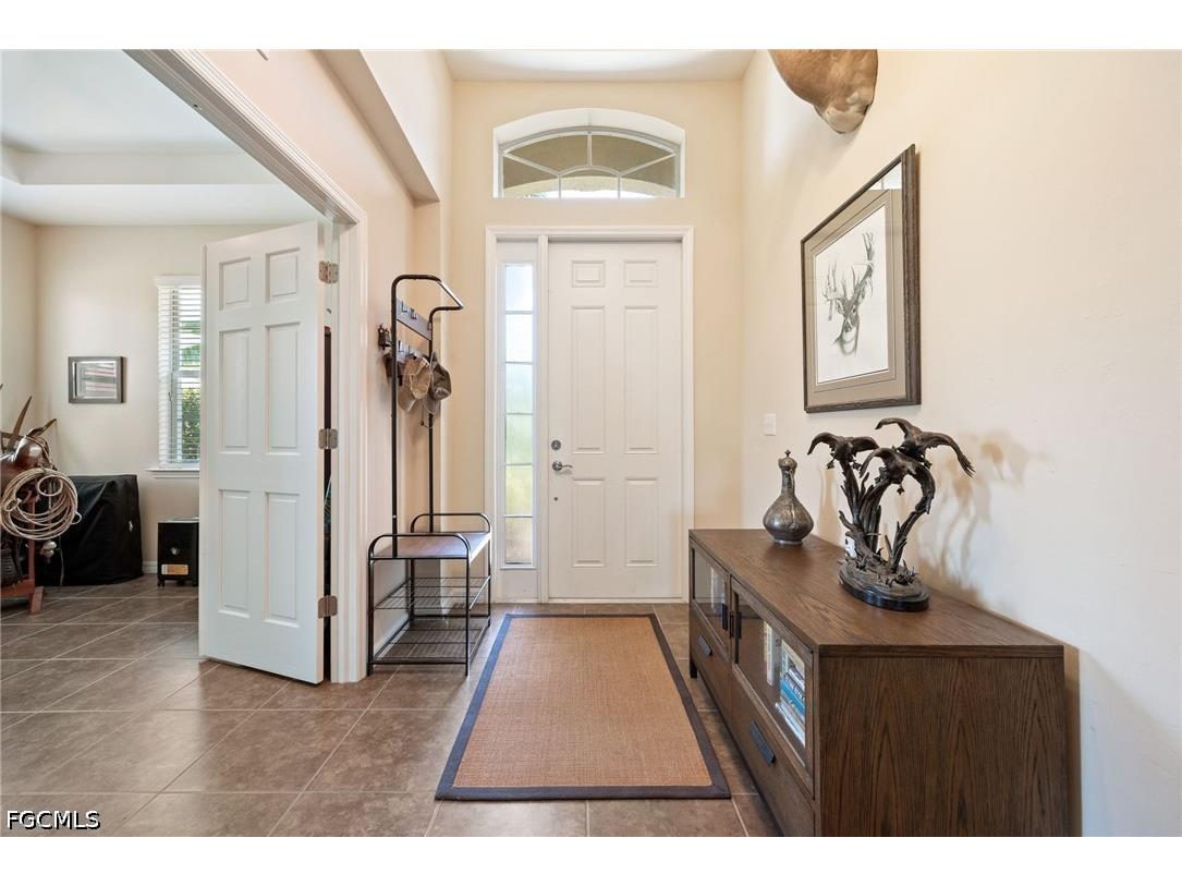 2466 Ashbury Circle Cape Coral FL 33991 2026024821 image4