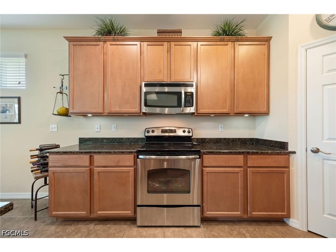 2466 Ashbury Circle Cape Coral FL 33991 2026024821 image8