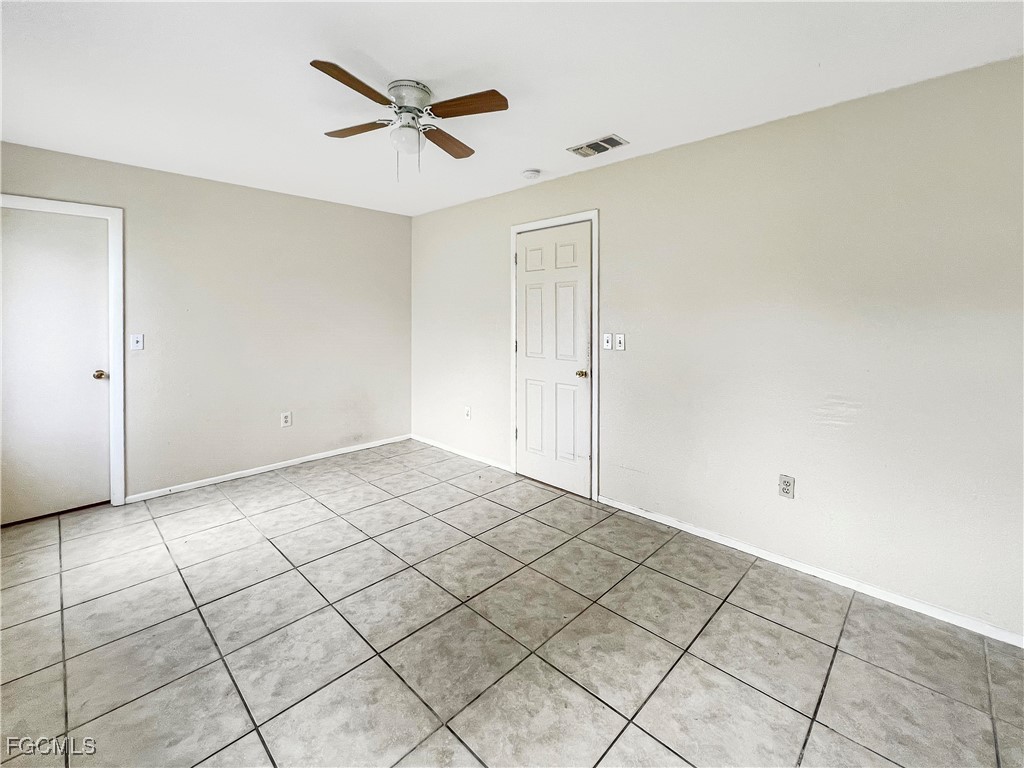 2466 Lakeshore Circle Port Charlotte FL 33952 2025023700 image11