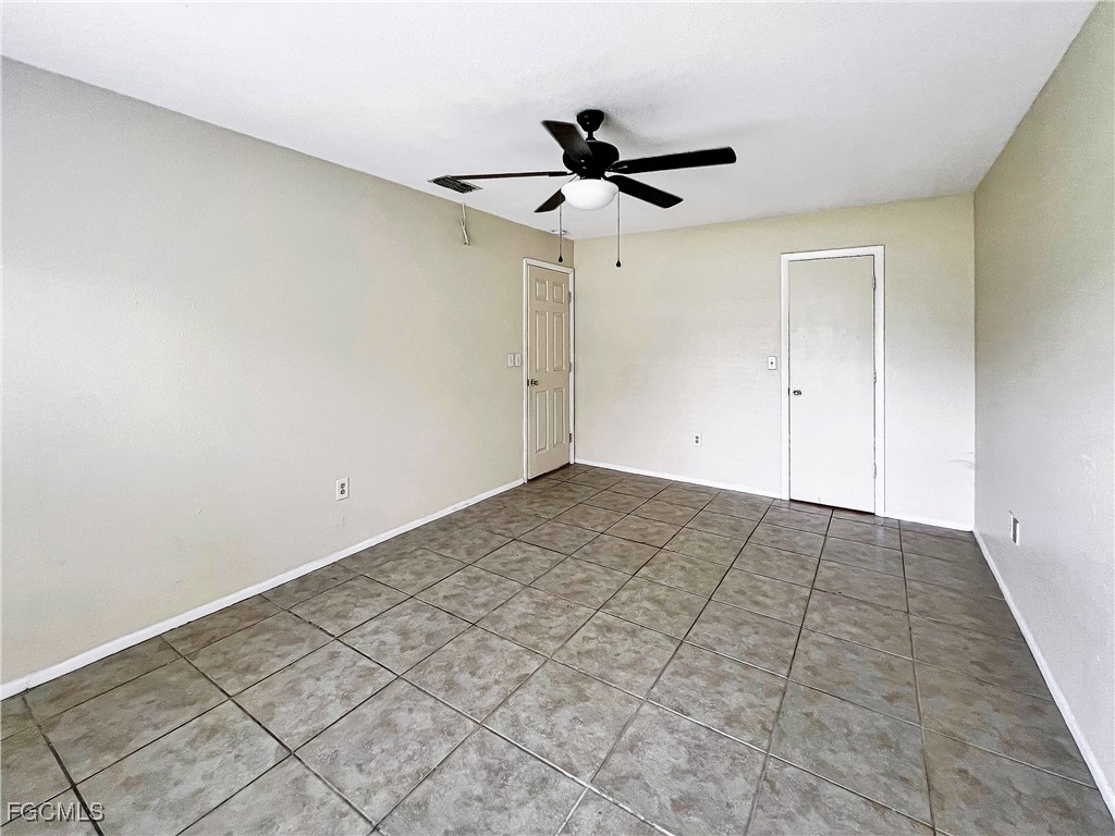 2466 Lakeshore Circle Port Charlotte FL 33952 2025023700 image13