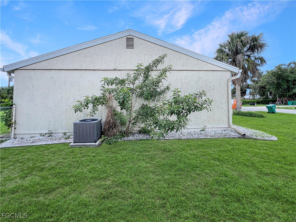 2466 Lakeshore Circle Port Charlotte FL 33952 2025023700 image19