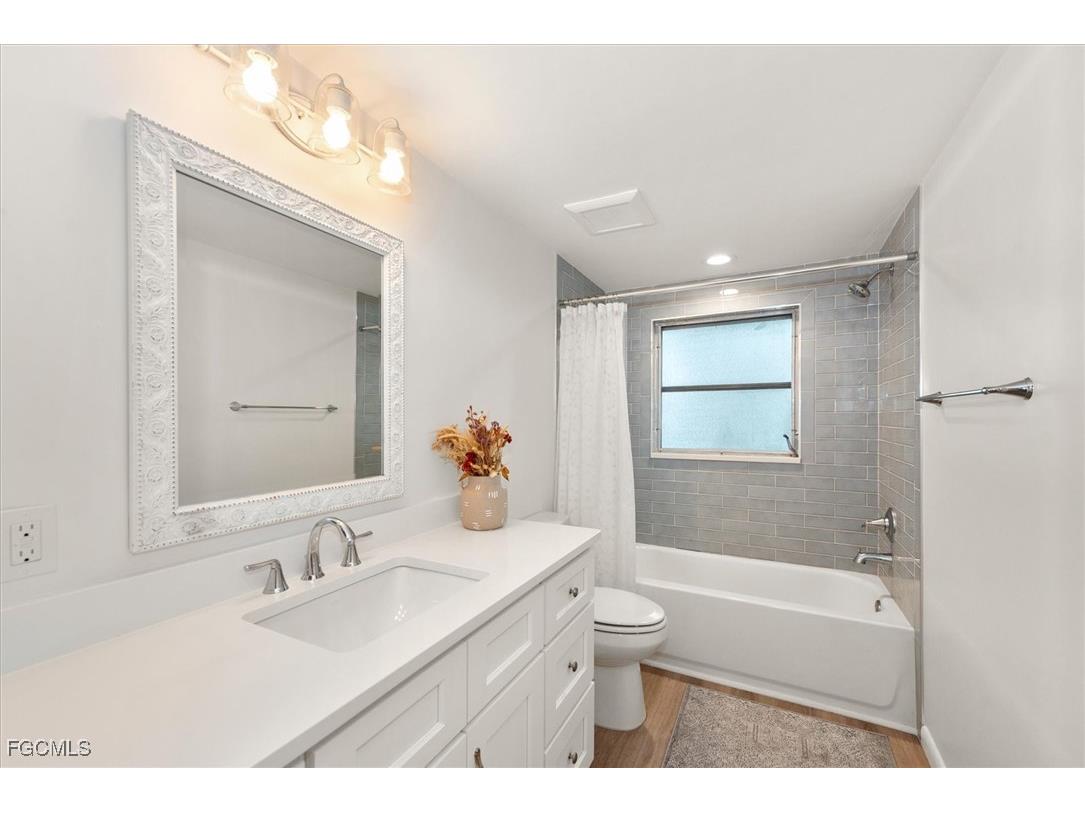 2466 N Westwood Drive North Fort Myers FL 33917 2025025300 image26