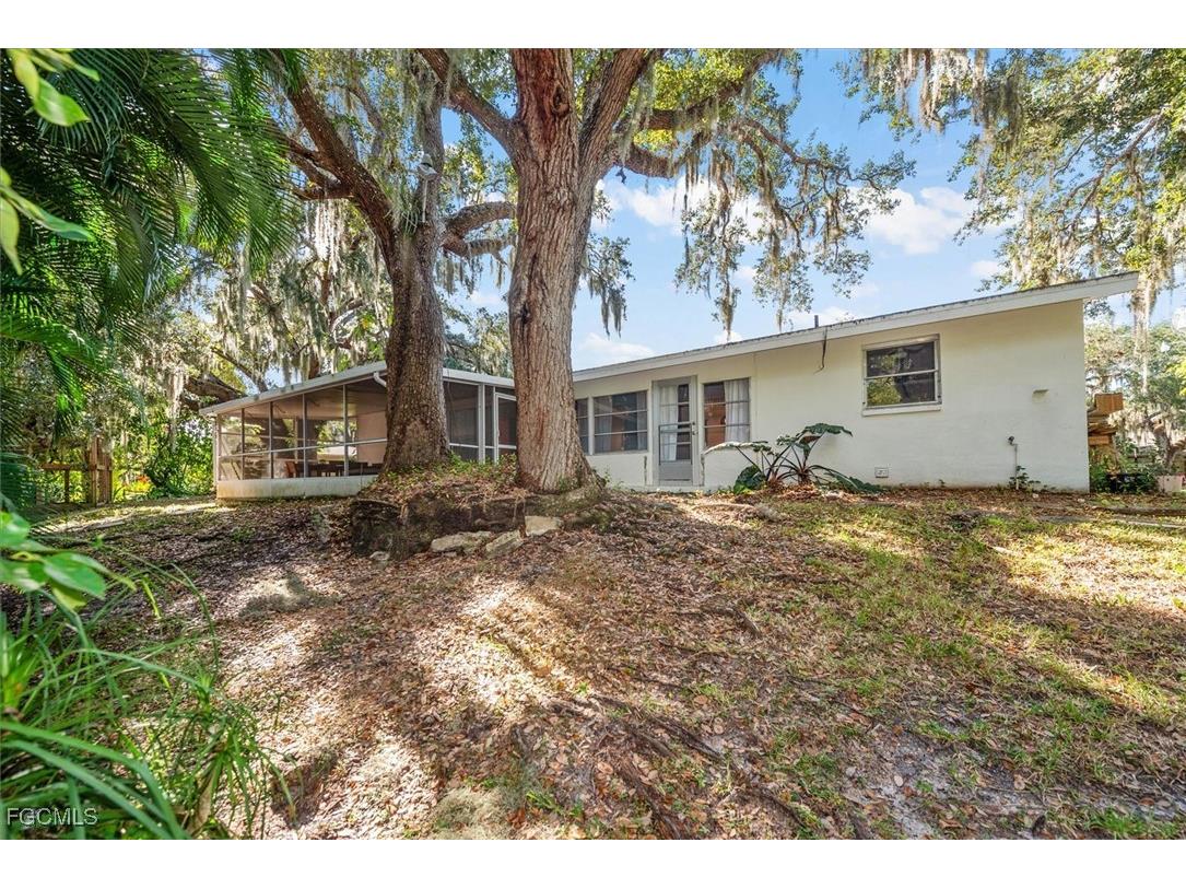 2466 N Westwood Drive North Fort Myers FL 33917 2025025300 image29