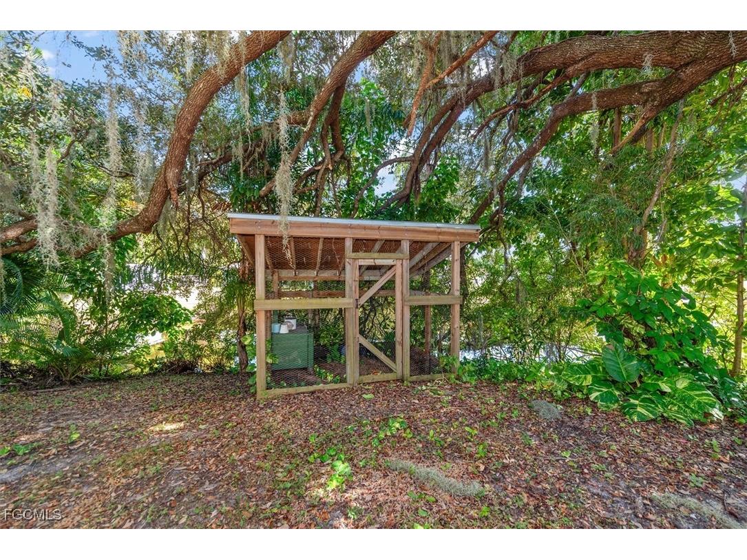 2466 N Westwood Drive North Fort Myers FL 33917 2025025300 image36