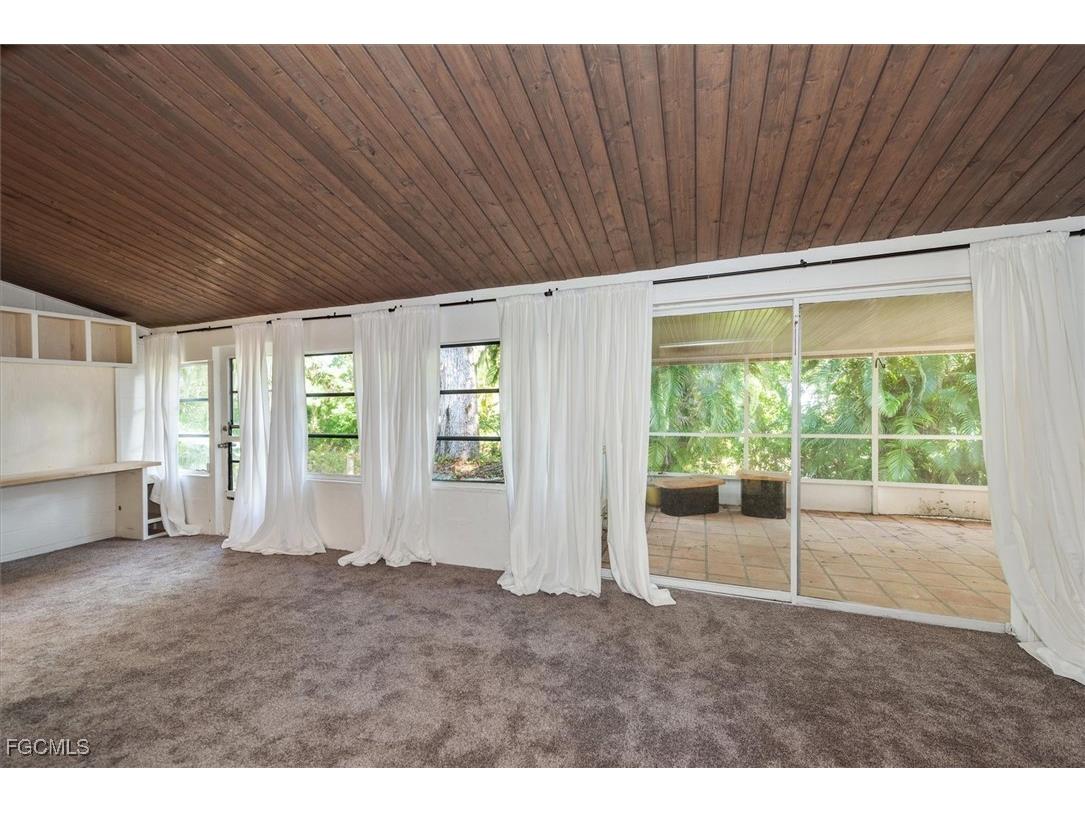 2466 N Westwood Drive North Fort Myers FL 33917 2025025300 image5