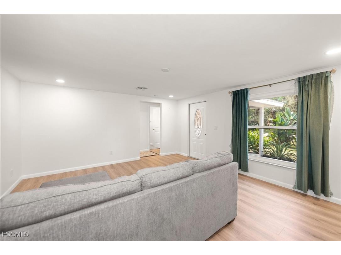 2466 N Westwood Drive North Fort Myers FL 33917 2025025300 image7