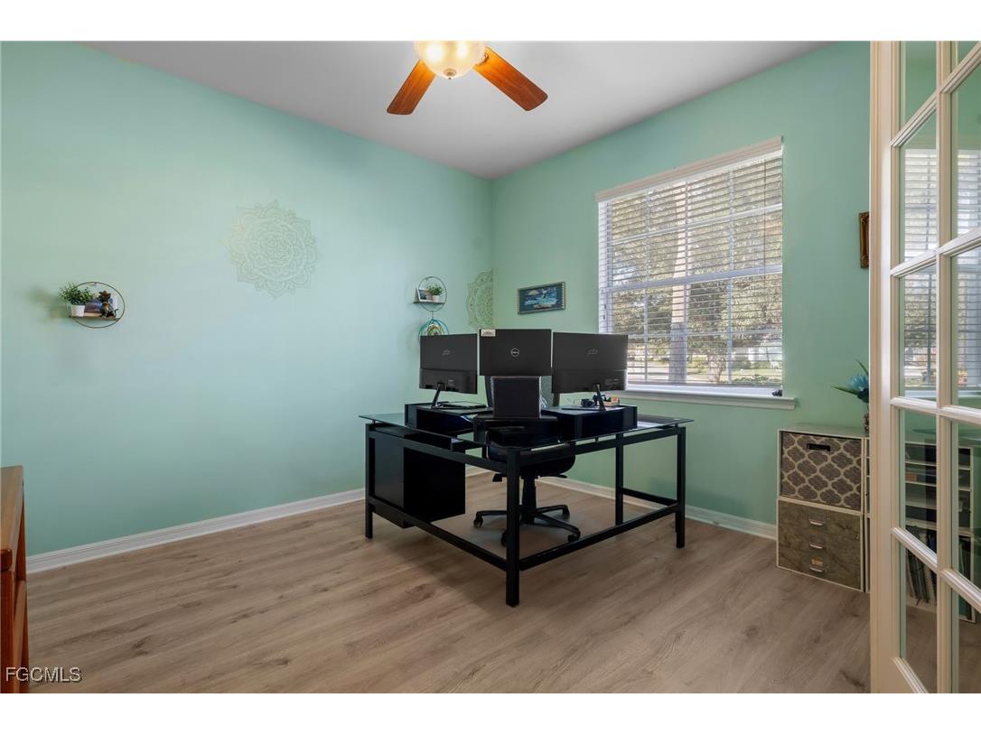 2467 Ashbury Circle Cape Coral FL 33991 2025023398 image10