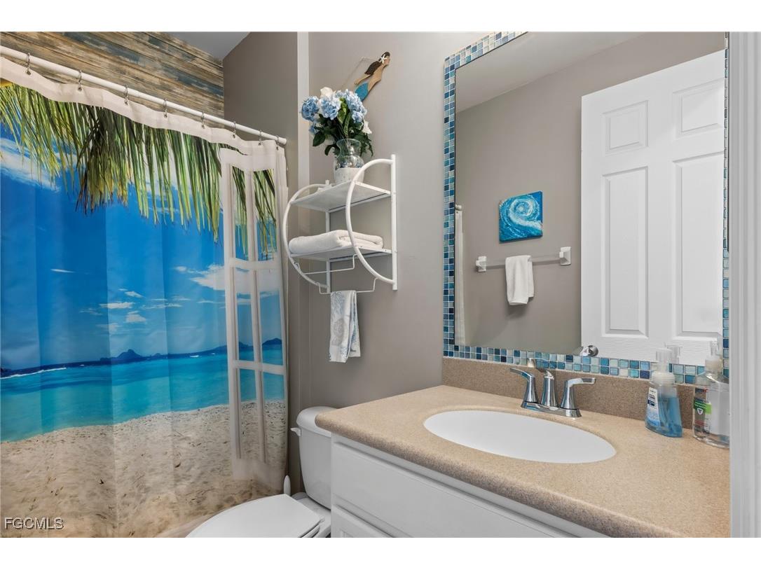 2467 Ashbury Circle Cape Coral FL 33991 2025023398 image17