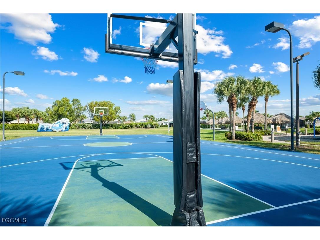 2467 Ashbury Circle Cape Coral FL 33991 2025023398 image34