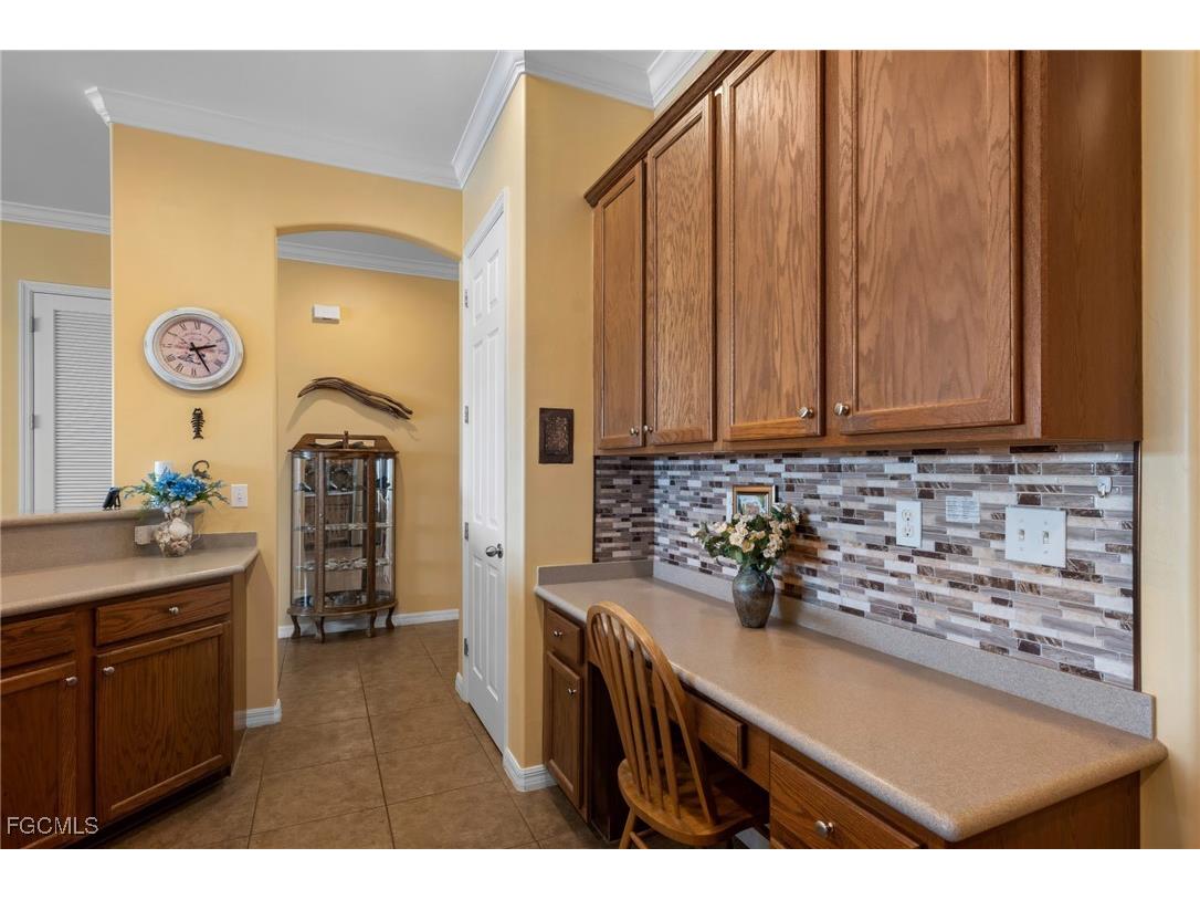 2467 Ashbury Circle Cape Coral FL 33991 2025023398 image4