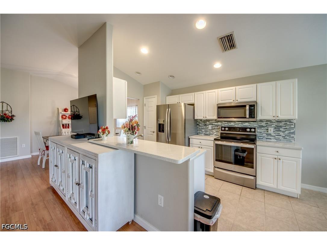 2467 Belleville Court Cape Coral FL 33991 2026013245 image13