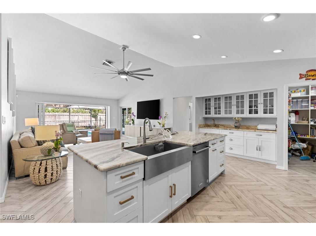 2467 Pine Woods Circle #3 Naples FL 34105 226002591 image10