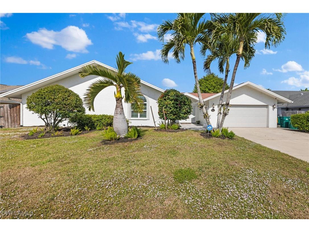 2467 Pine Woods Circle #3 Naples FL 34105 226002591 image2