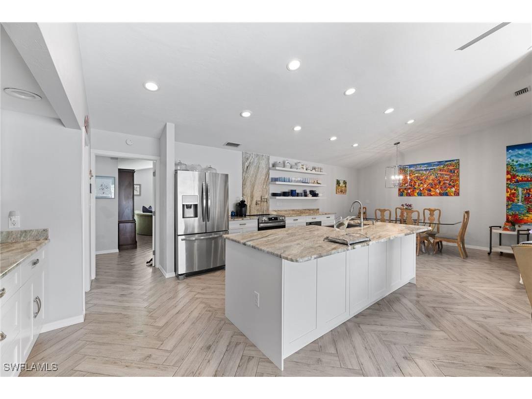 2467 Pine Woods Circle #3 Naples FL 34105 226002591 image8